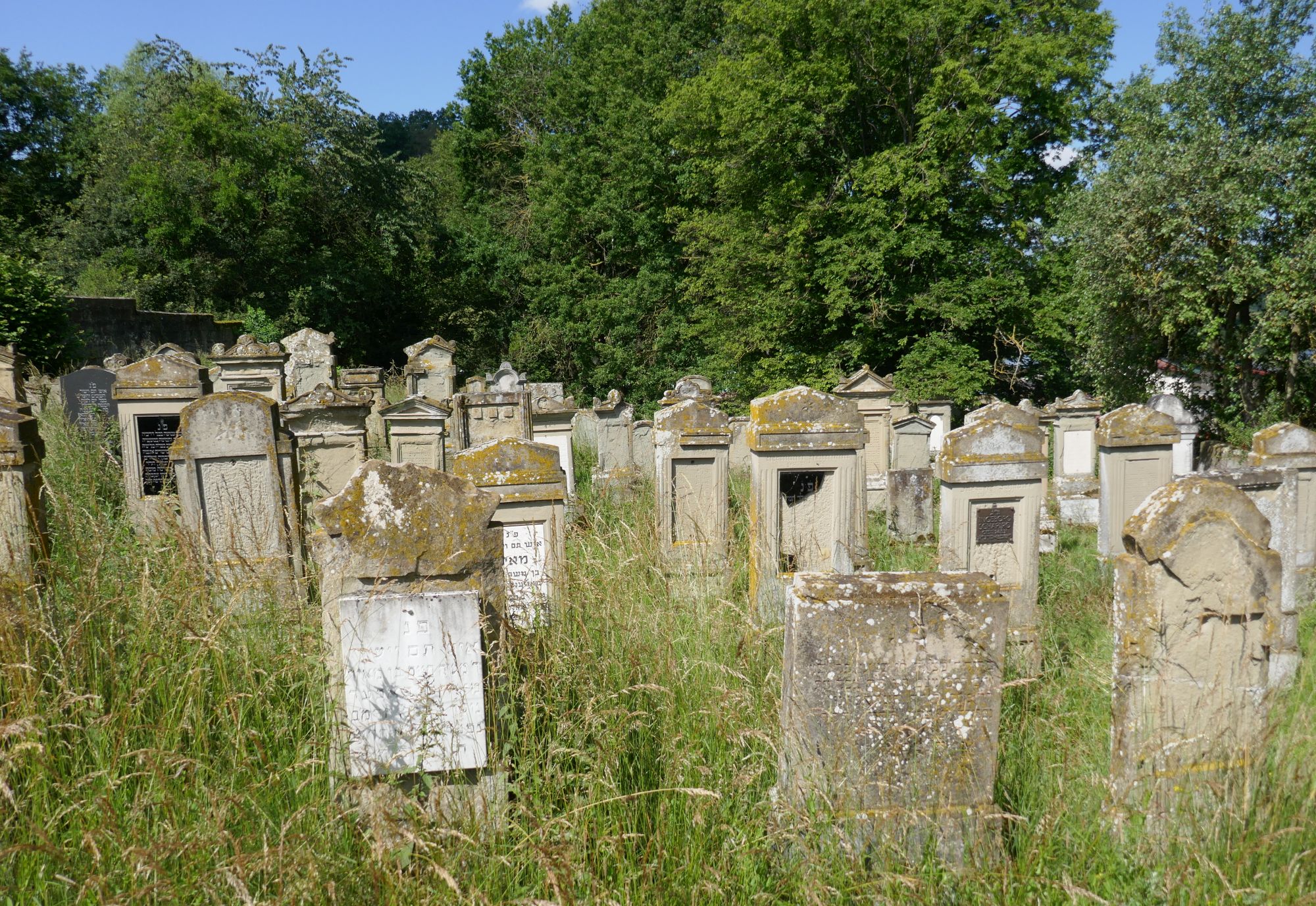 Der jüdische Friedhof in Burghaslach (Markt Burghaslach, Kreis Neustadt